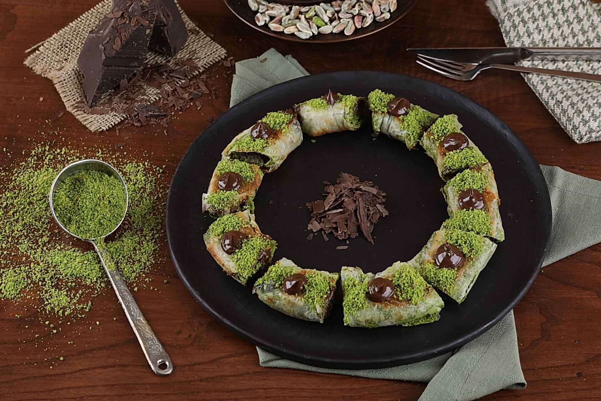 Çikolatalı Simit Katmer